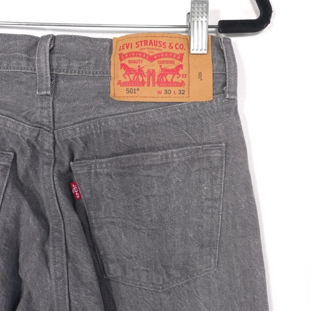 LEVIS 501 Mens Jeans 28x29 White Oak Cone Denim Button Fly GraySilver 00501-2128